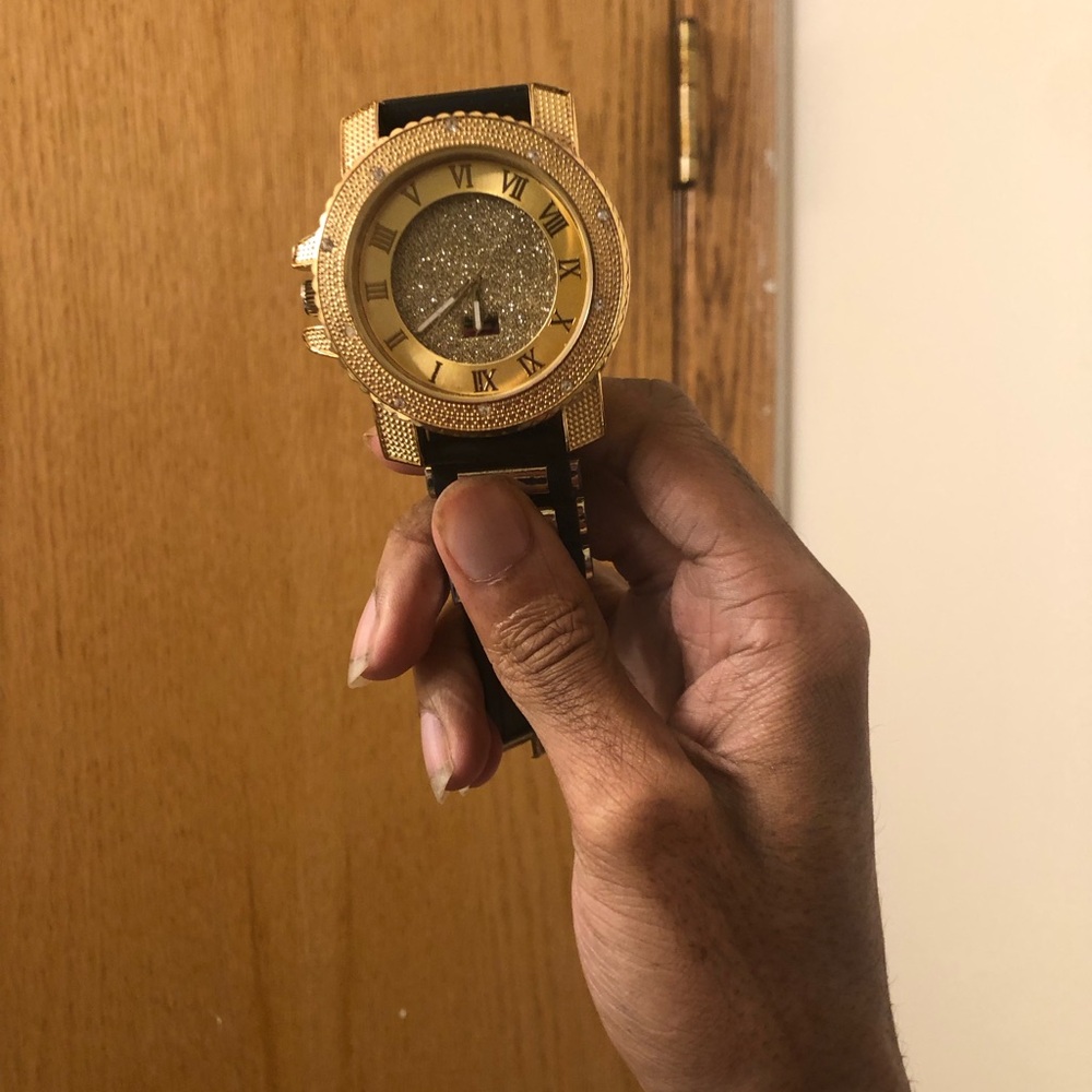Watch - Picture 3 of 6